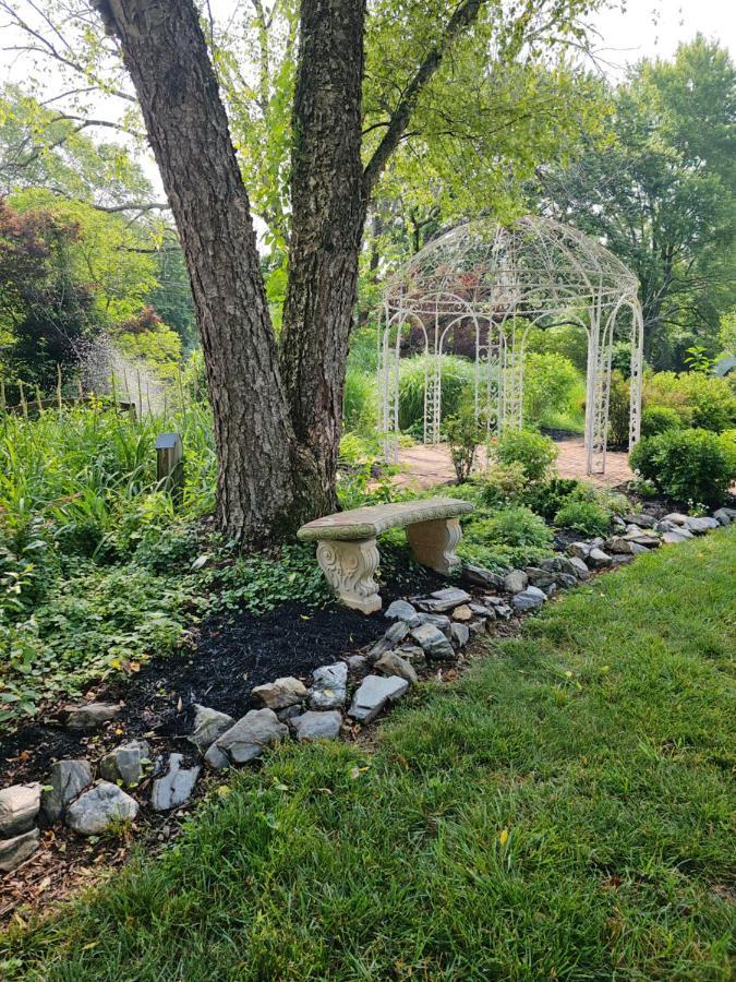 Winridge Manor Bed and Breakfast Madison Heights Eksteriør billede