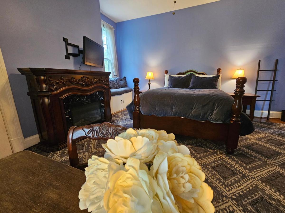 Winridge Manor Bed and Breakfast Madison Heights Værelse billede